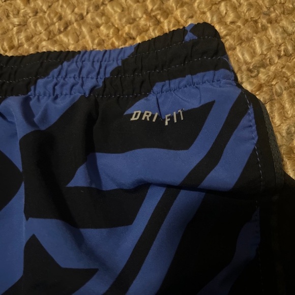 NWOT Nike shorts - Picture 3 of 4